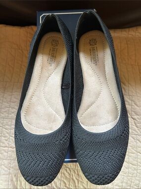 BareTraps Black Knit Slip-On Ballet Flats - Comfortable Everyday Wear